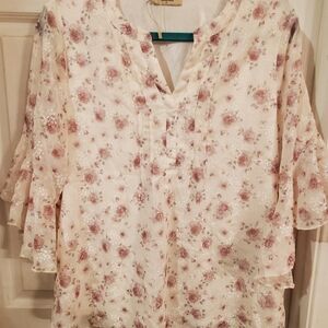 Chic Floral Cream Blouse